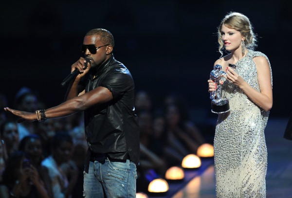Taylor Swift’e Kanye West Ayarı
