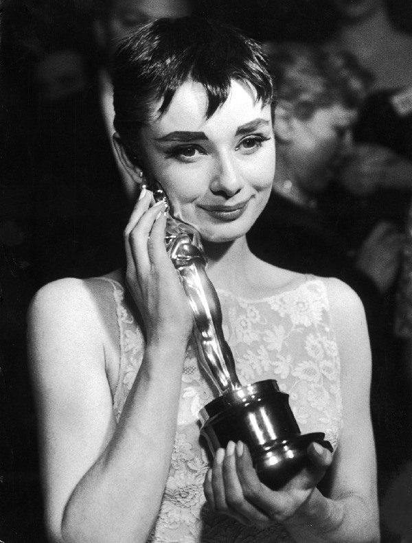 Audrey Hepburn, 1954
