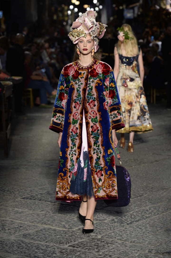 Dolce & Gabbana: Bir Eğlence Biçimi Olarak Yüksek Moda