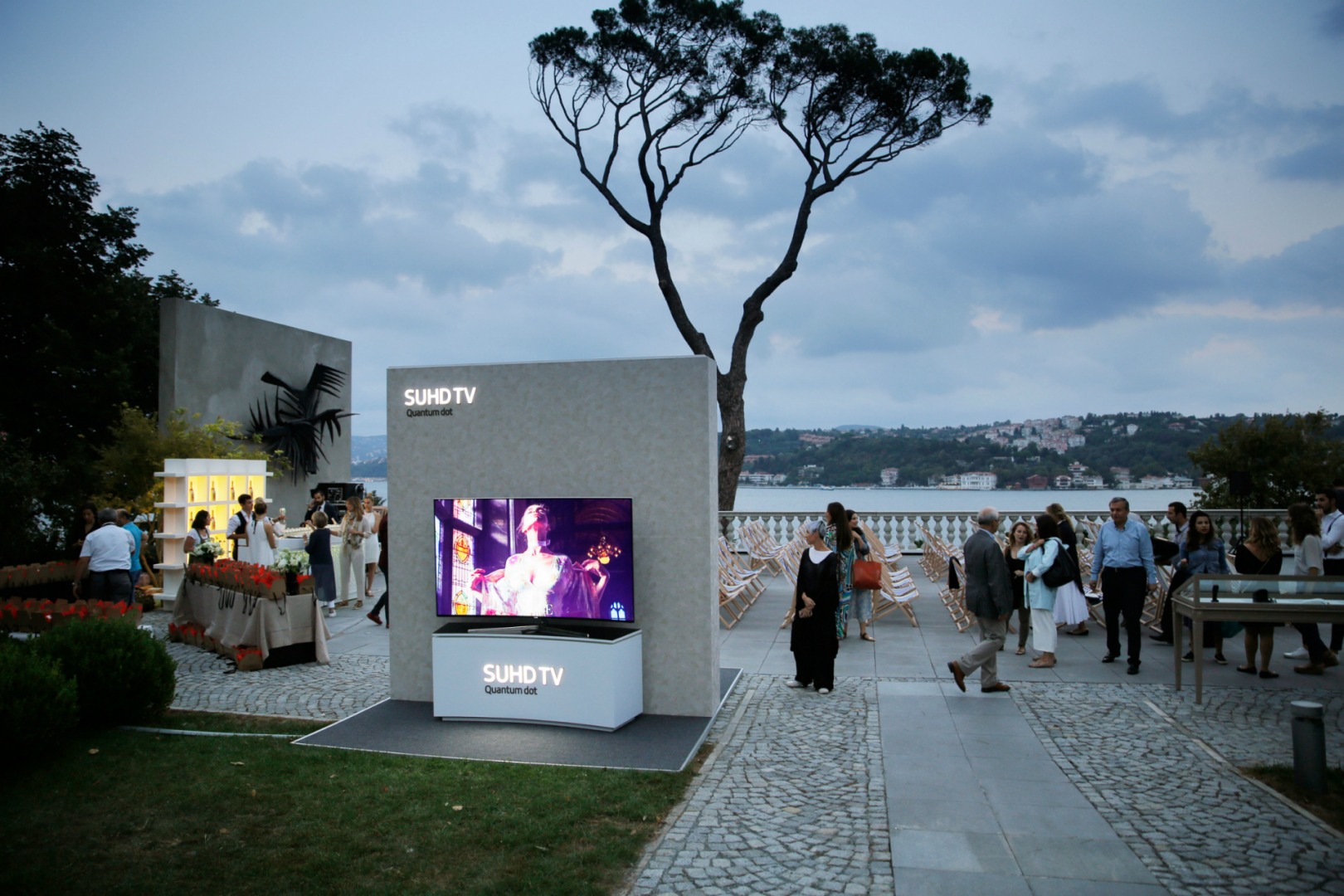 Vogue Türkiye ile Müzede Suare - Samsung'un Katkılarıyla