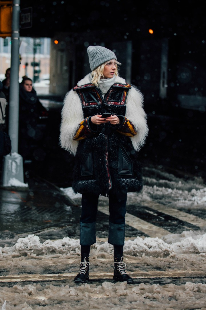 Sokak Stili: 2017 Sonbahar/Kış New York Moda Haftası 1. ve 2. Gün