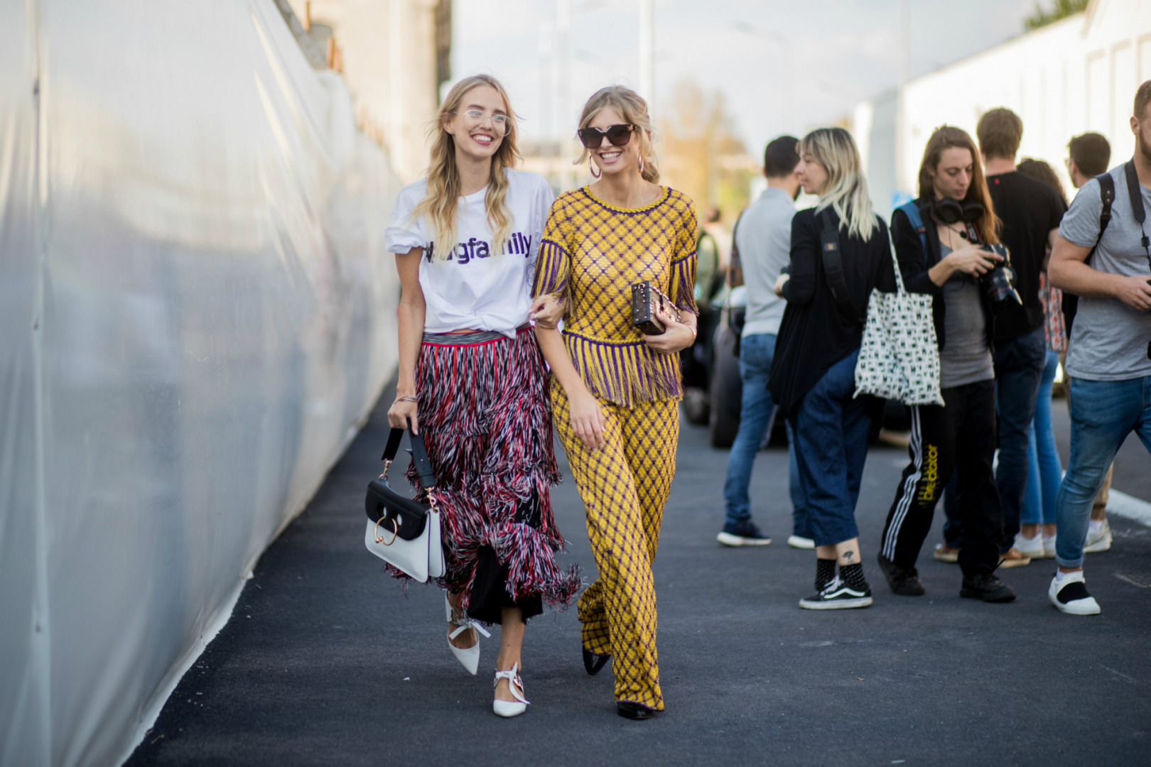 Sokak Stili: 2018 İlkbahar/Yaz Milano Moda Haftası