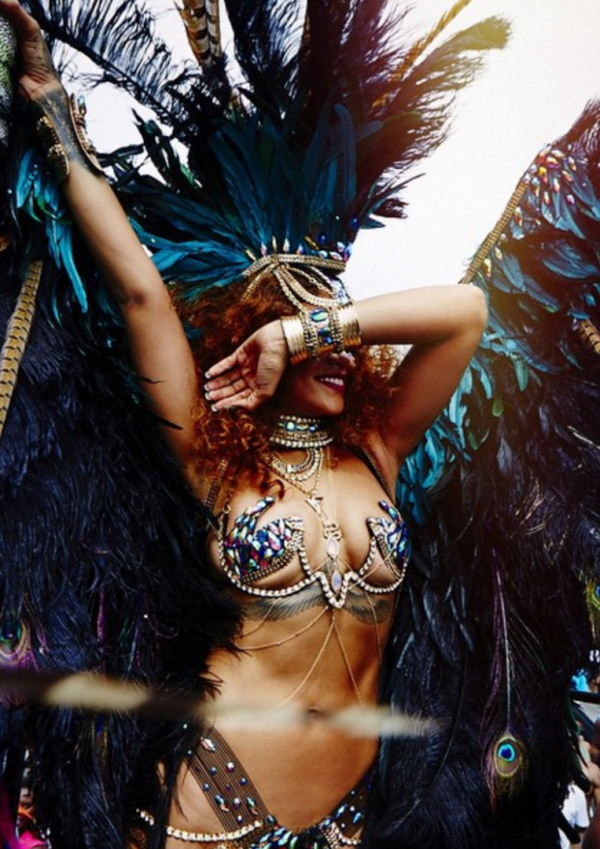 Resmi Rihanna Tatili