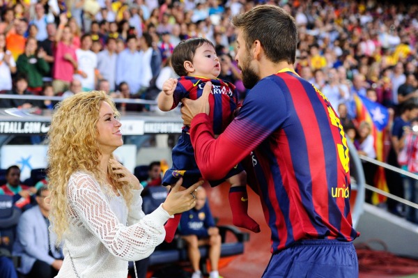 Shakira, Gerard Pique ve oğulları Mian Pique