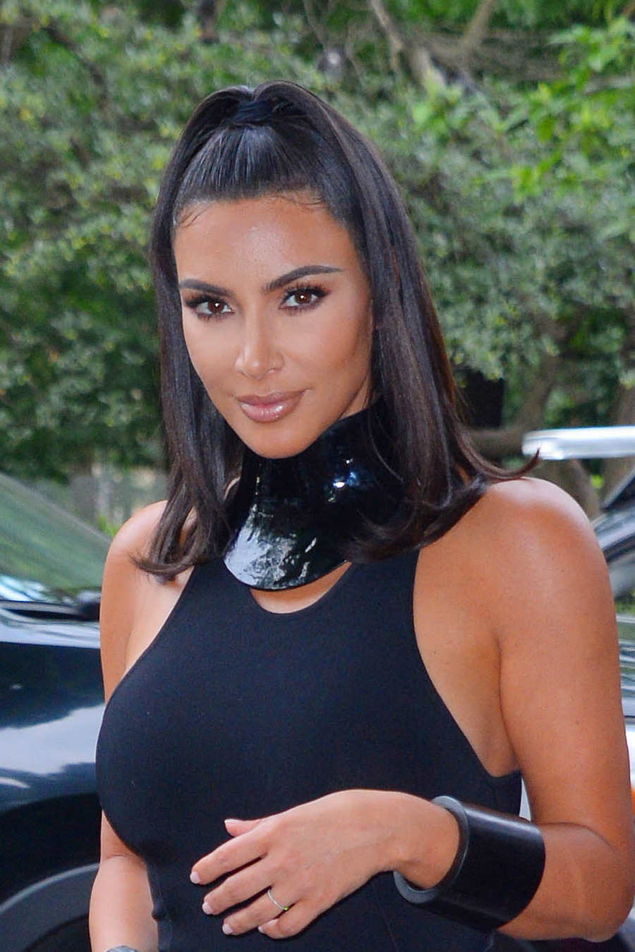 Kim Kardashian'ın yeni nesil retro lob saçları sezonun en gözde dönüşümlerinden.
