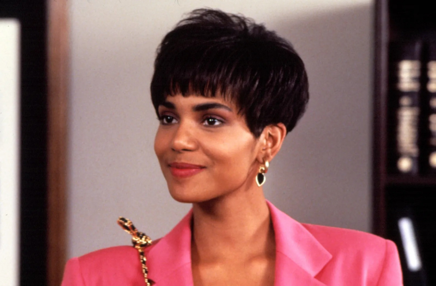 Natalie (Halle Berry) - Strictly Business
