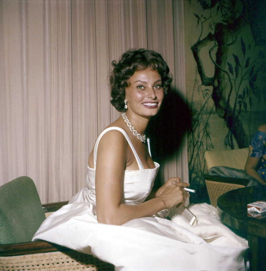 1958 - Sophia Loren, The Black Orchid filmindeki rolüyle festivalde ödül almadan hemen önce