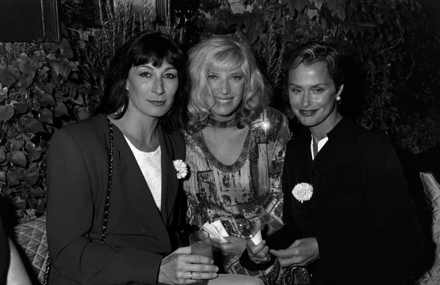 1990 - Angelica Houston, Lauren Hutton ve Monica Vitti