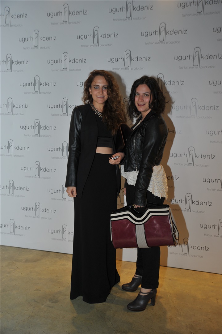 Prodüktör Uğurhan Akdeniz'in  ev sahipliğini yaptığı parti dün akşam The Sofa Hotel'de gerçekleştirildi.