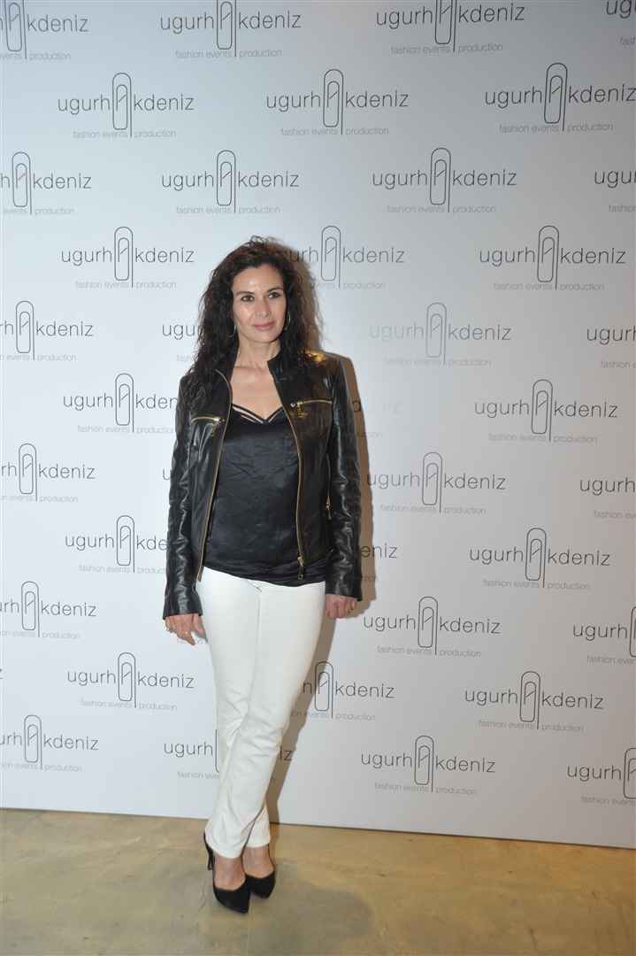 Prodüktör Uğurhan Akdeniz'in  ev sahipliğini yaptığı parti dün akşam The Sofa Hotel'de gerçekleştirildi.