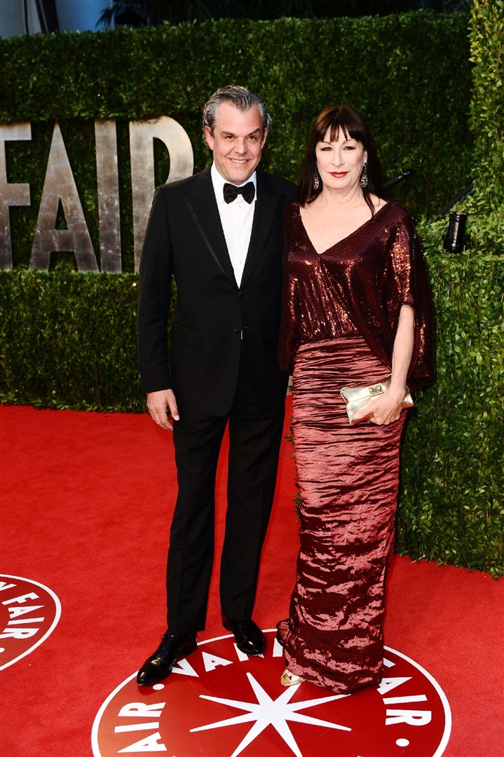 Gelenekselleşen Vanity Fair Oscar partisi Los Angeles'ta tören akşamı gerçekleşti.
