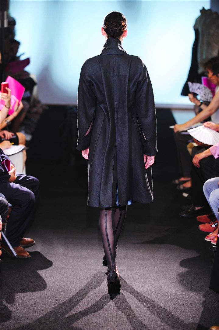 Atelier Gustavo Lins 2011-2012 Sonbahar/Kış Couture