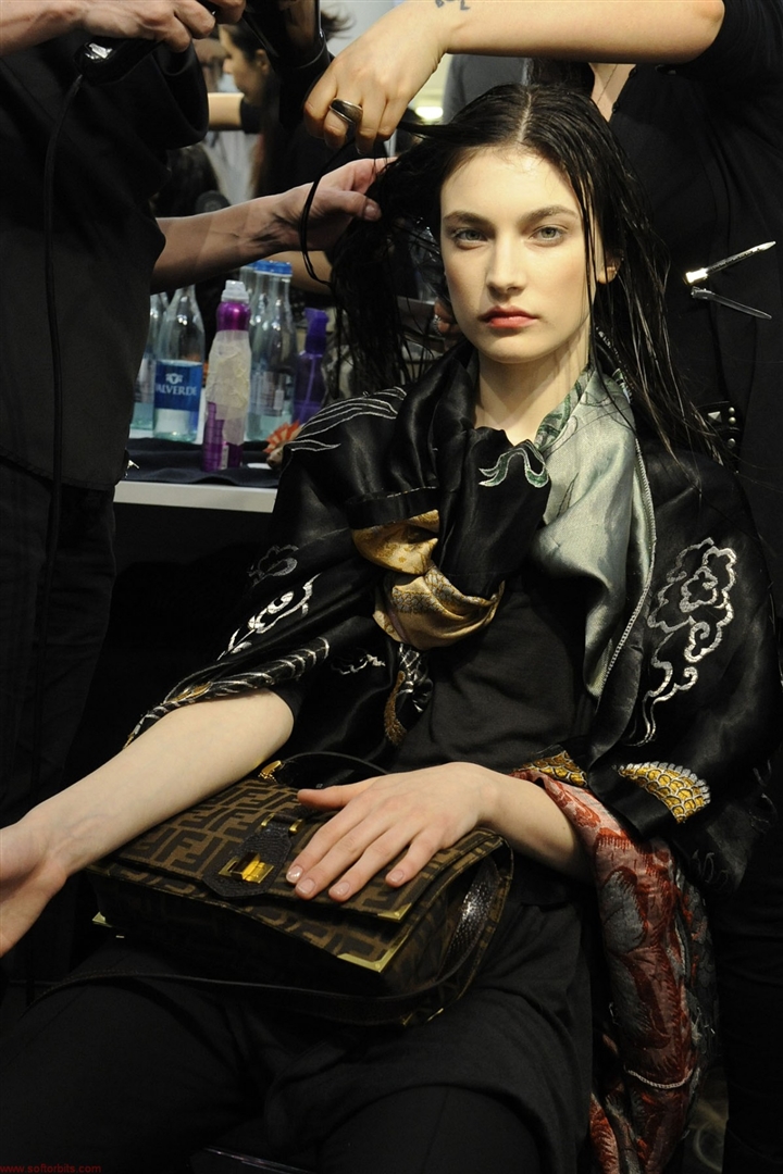 Versace 2010-2011 Sonbahar/Kış Güzellik