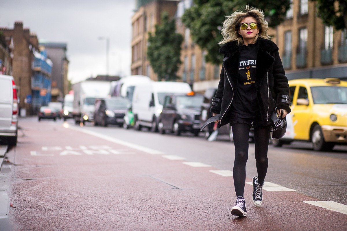 Sokak Stili: 2016 İlkbahar Londra Moda Haftası 5. Gün