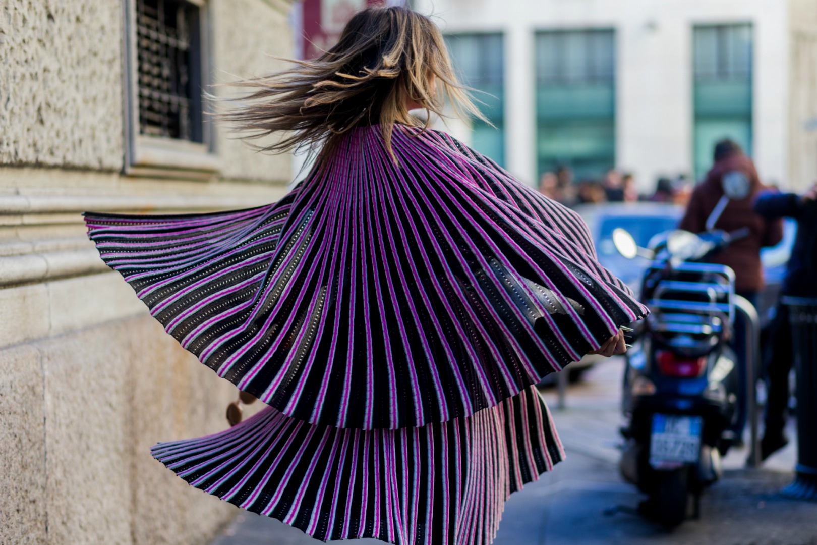 Londra ve Milano Erkek Moda Haftası Sokak Stili