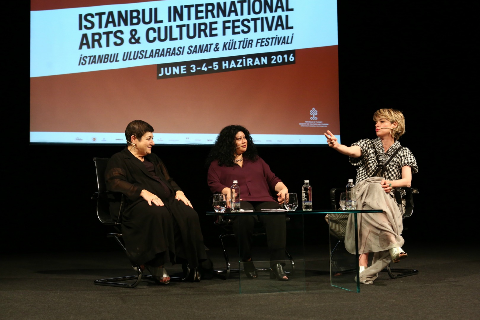 Anja Rubik, Silvia Venturini Fendi ve Jefferson Hack IST.Festival Açılışında