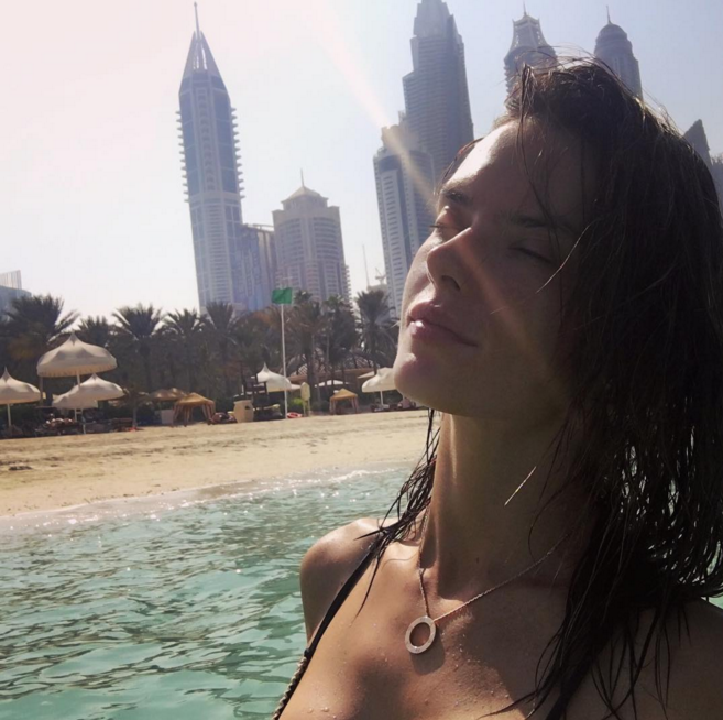 Bella Hadid'den Karlie Kloss'a Haftanın Güzellik Instagramları