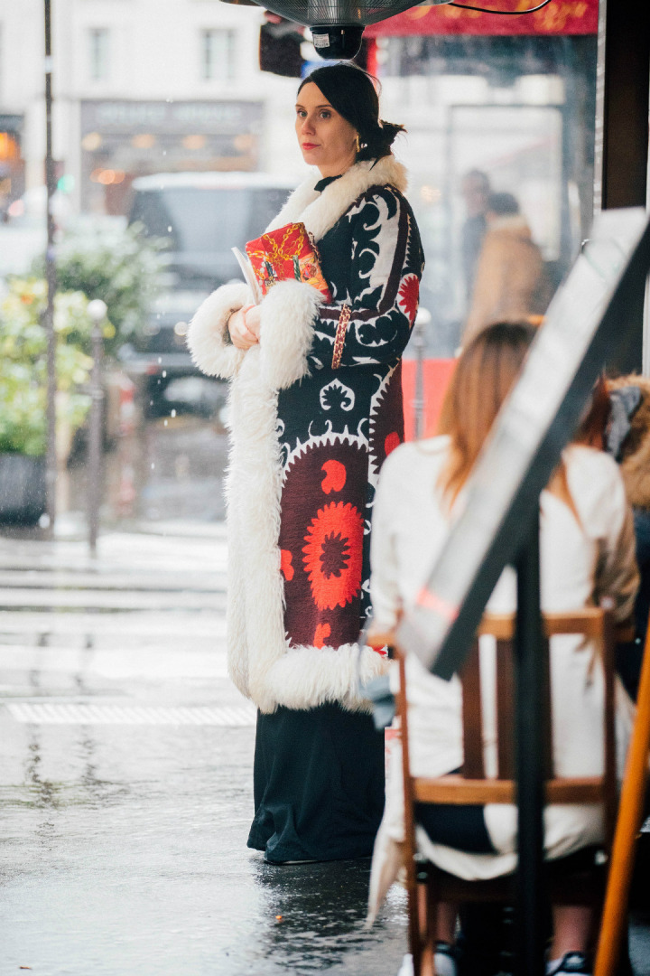 Sokak Stili: 2017-18 Sonbahar/Kış Paris Moda Haftası 1. ve 2. Gün
