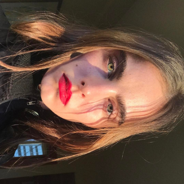 Emily Ratajkowski'den Estella Brons'a Haftanın Güzellik Instagramları