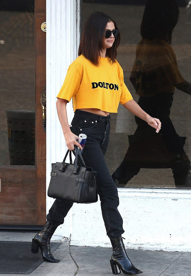Selena Gomez'den Karakterli Tişörtün Önemi