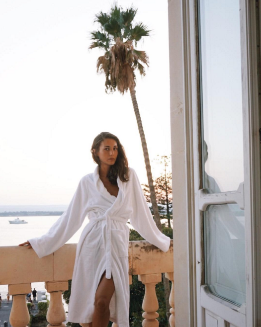 Adwoa Aboah'dan Tanya Posternak'a Haftanın Güzellik Instagramları