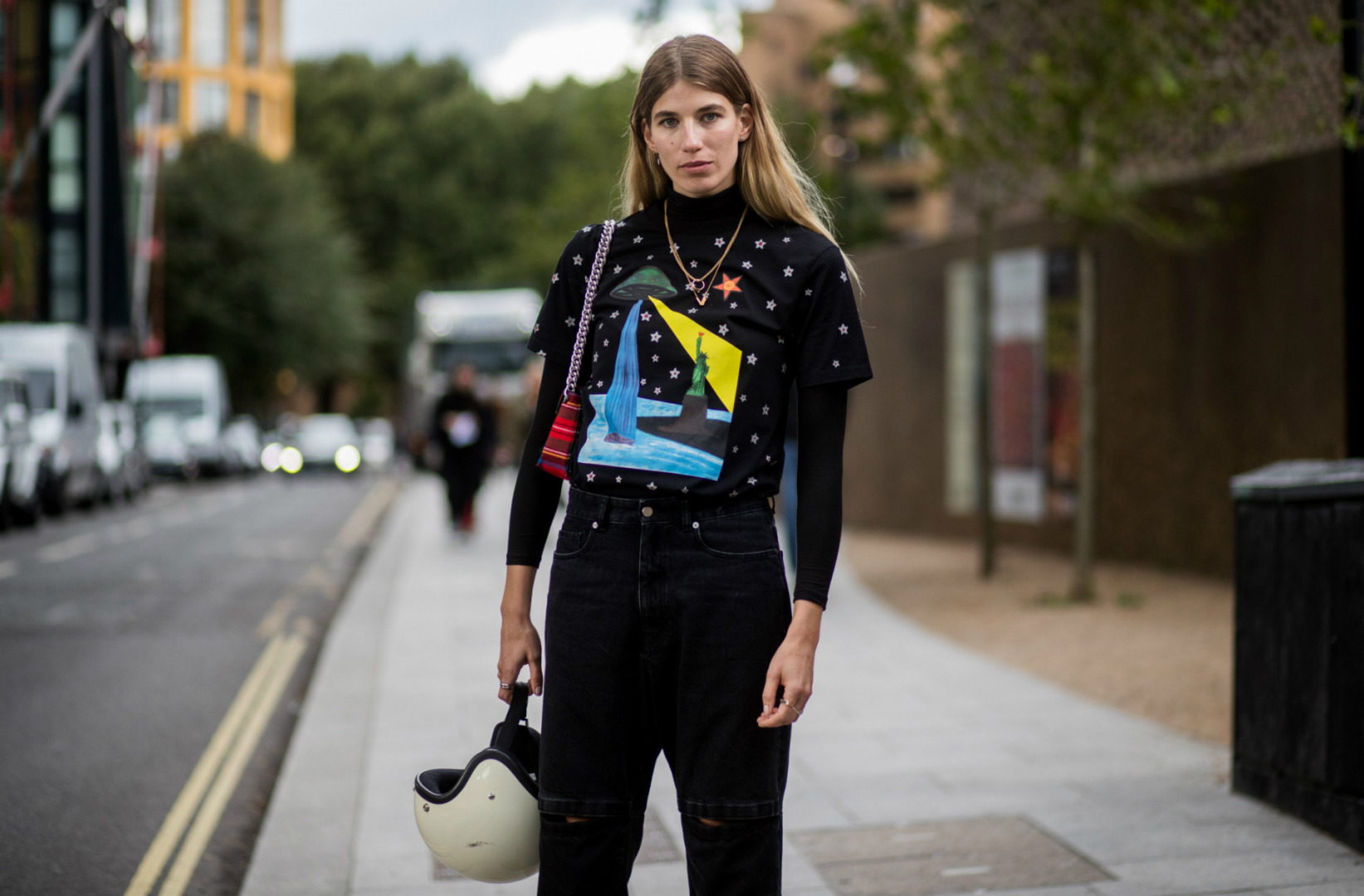 Sokak Stili: 2018 İlkbahar/Yaz Londra Moda Haftası