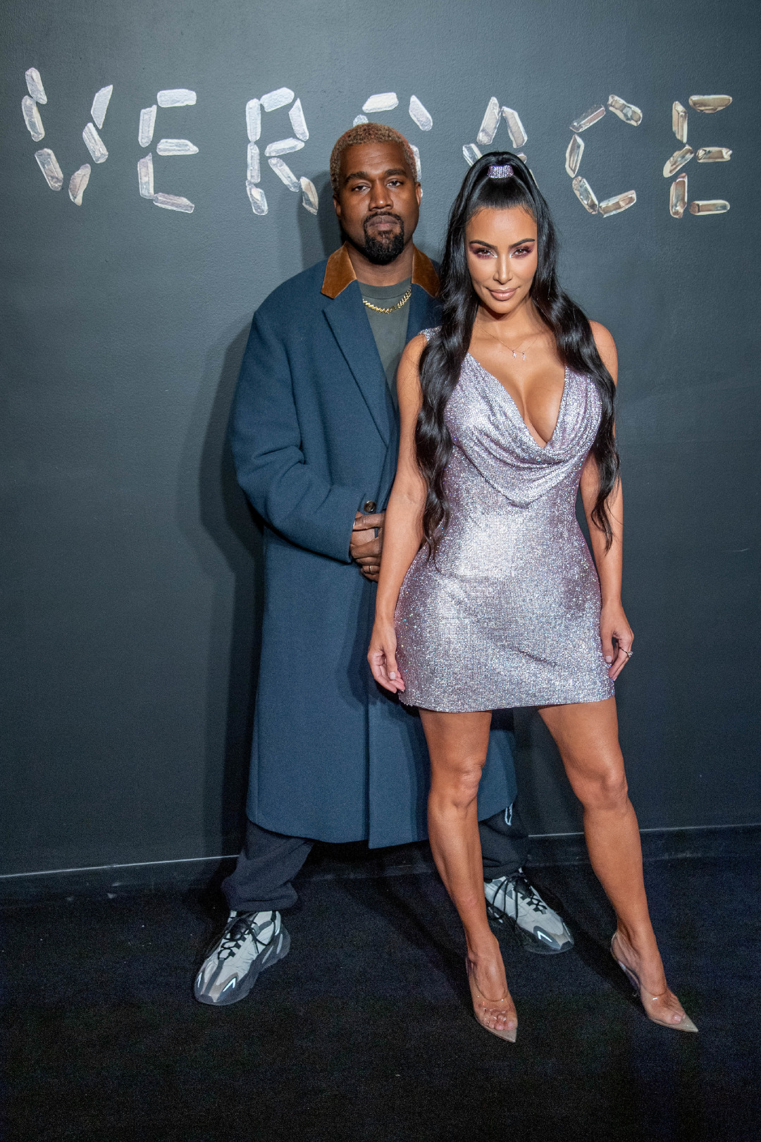 Kim Kardashian, Kanye West, Versace