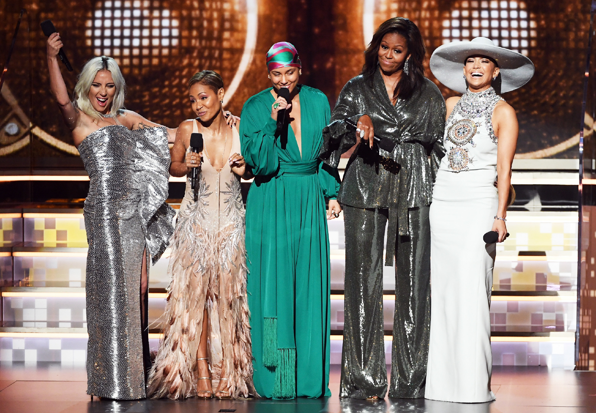 Aynı Sahnede: Lady Gaga, Jada Pinkett Smith, Alicia Keys, Michelle Obama ve Jennifer Lopez