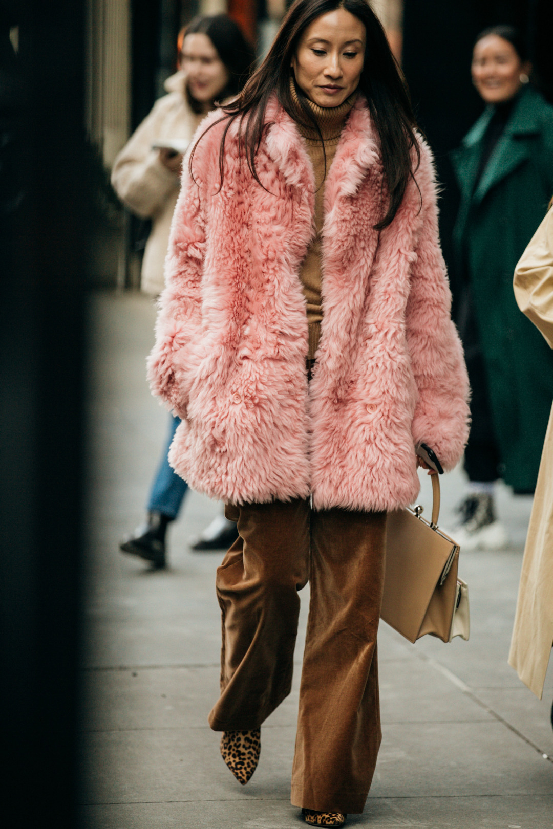 Sokak Stili: 2019-20 Sonbahar/Kış New York Moda Haftası 4. Gün