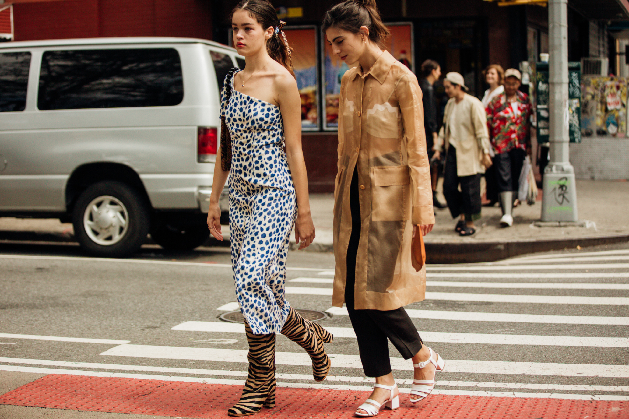 Sokak Stili: 2020 İlkbahar/Yaz New York Moda Haftası 1. - 3. Gün