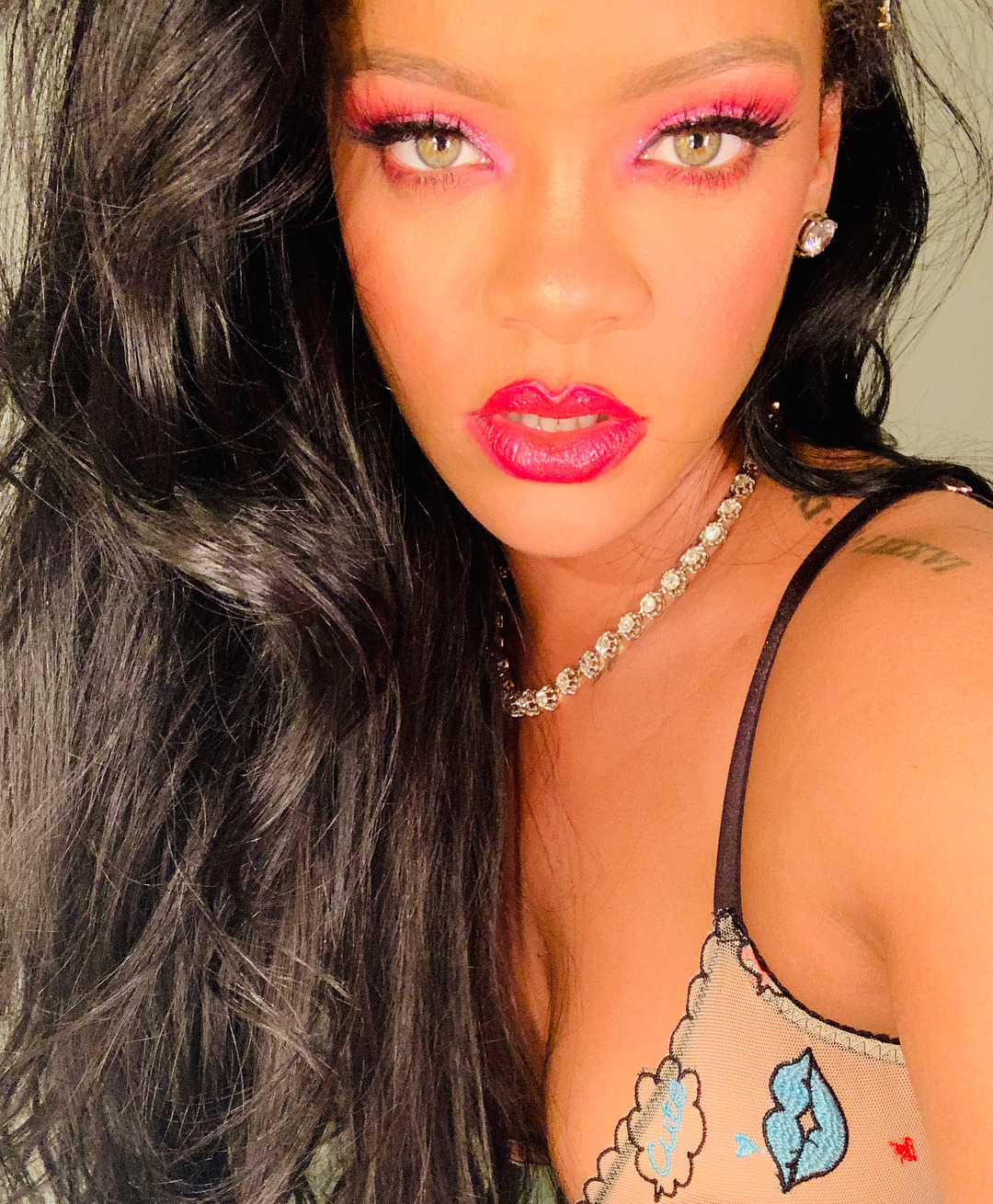Rihanna'dan Freja Wewer'a Haftanın Güzellik Instagramları