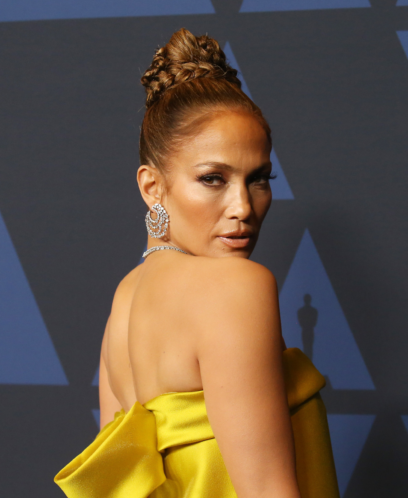 Jennifer Lopez'den Yüksek Topuza Yeni Yorum