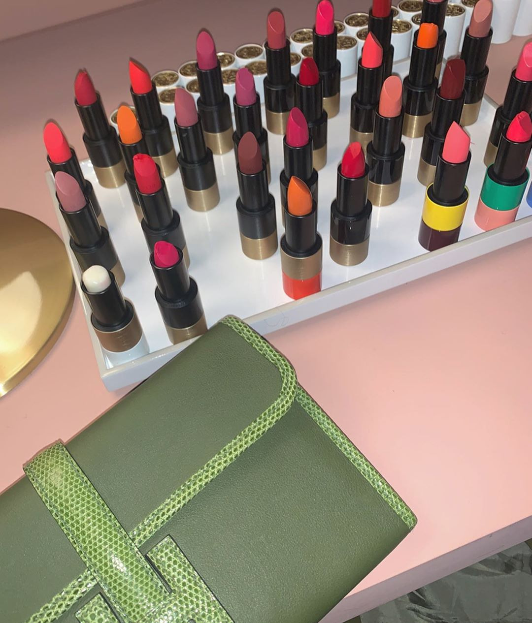 Kim Kardashian'dan Hailey Baldwin'e Haftanın Güzellik Instagramları
