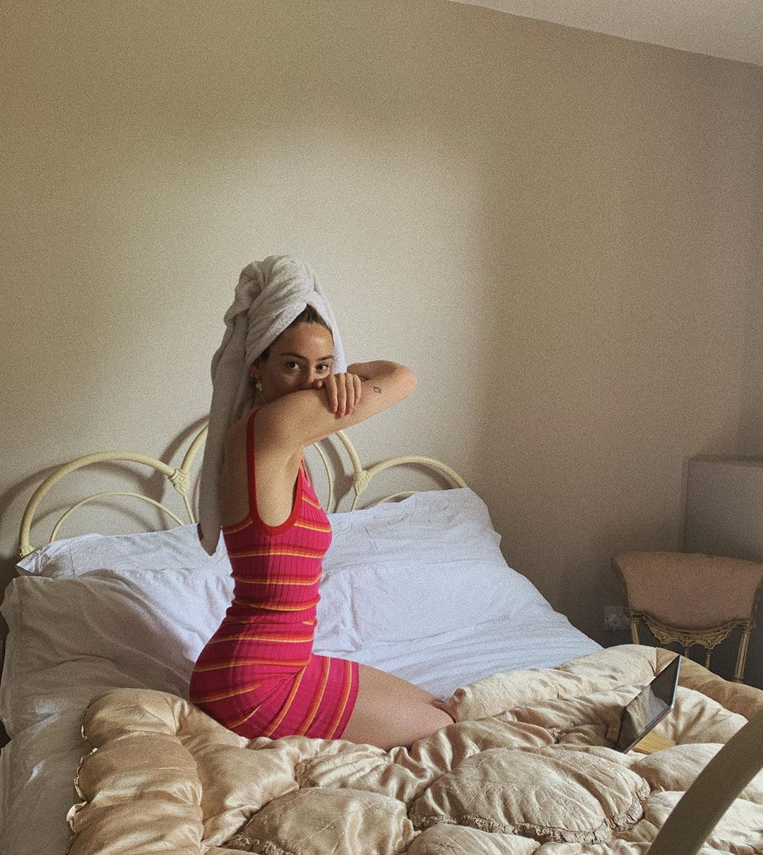 Martha Hunt'tan Shanina Shaik'e Haftanın Güzellik Instagramları