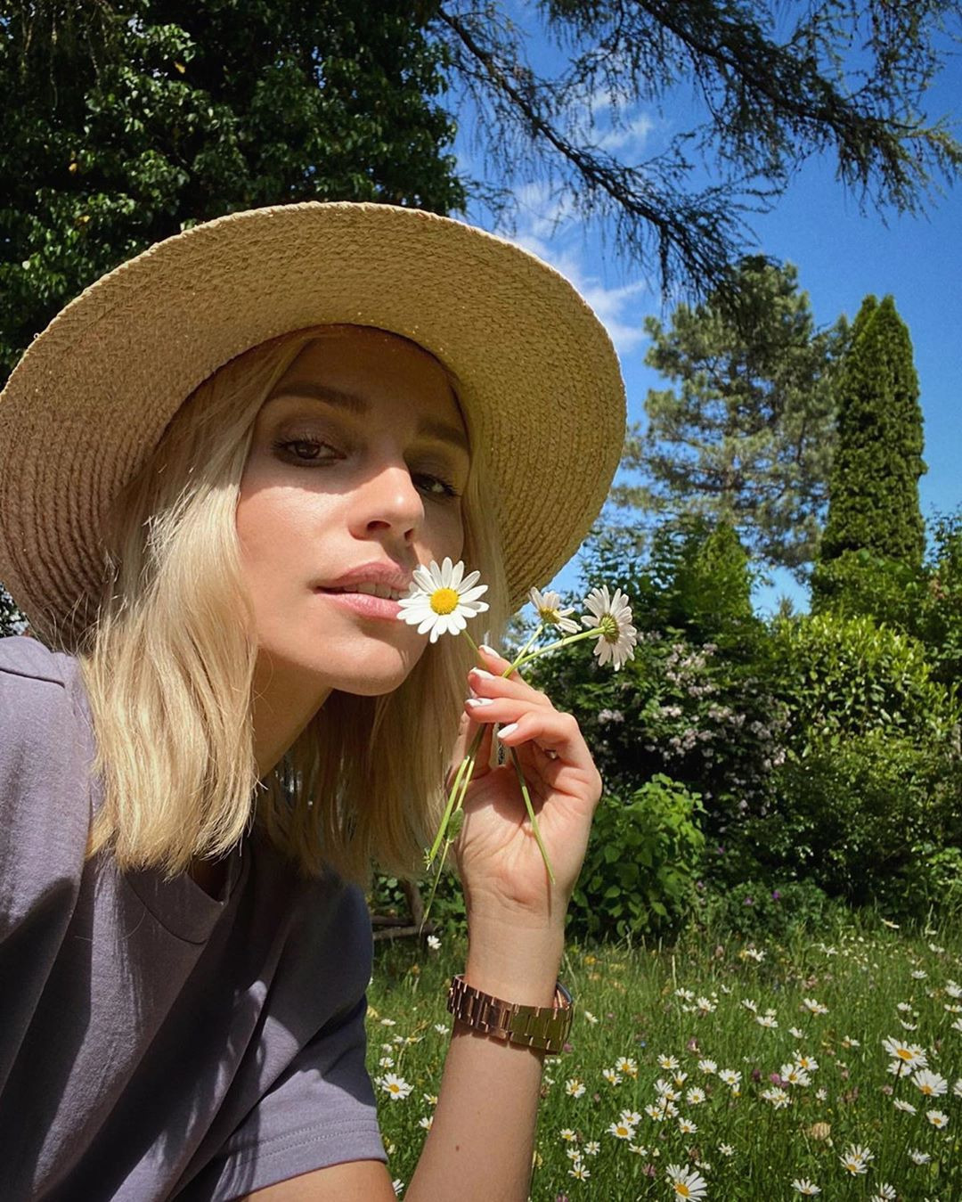 Bella Hadid'den Hannah Motler'e Haftanın Güzellik Instagramları