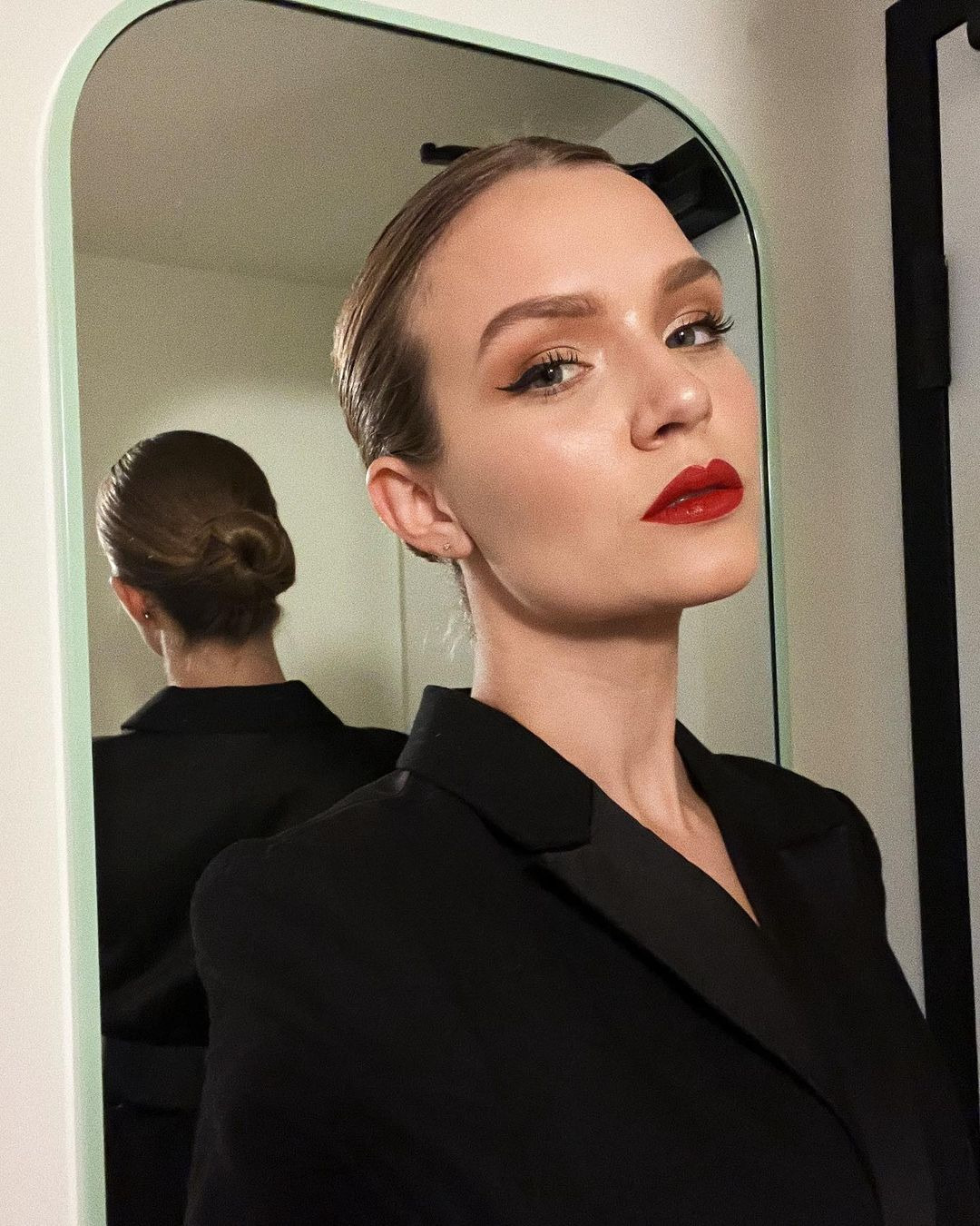 Grace Ghanem'den Josefine Vogt'a Haftanın Güzellik Instagramları