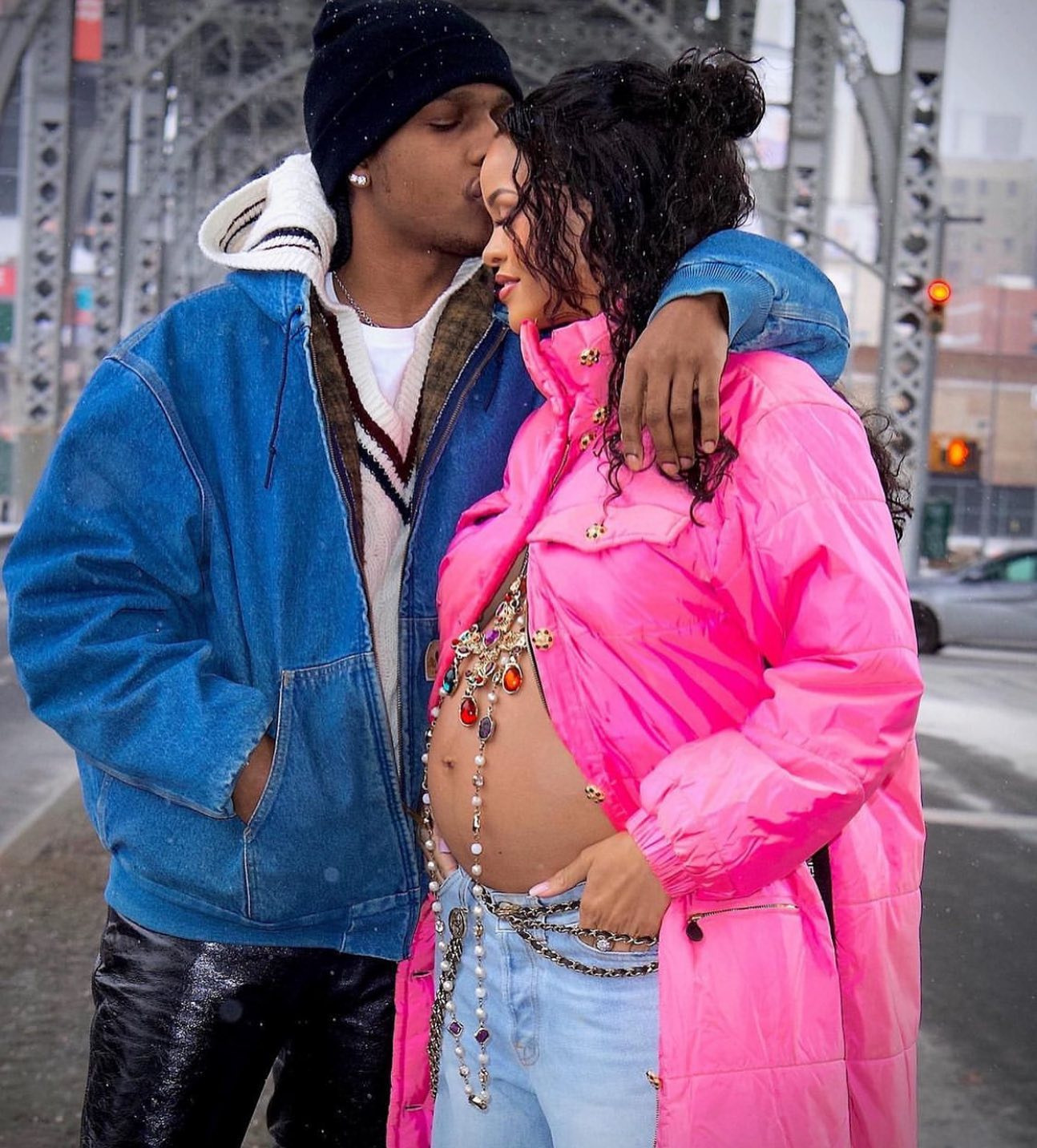 Rihanna ve A$AP Rocky İlk Bebeklerini Bekliyor