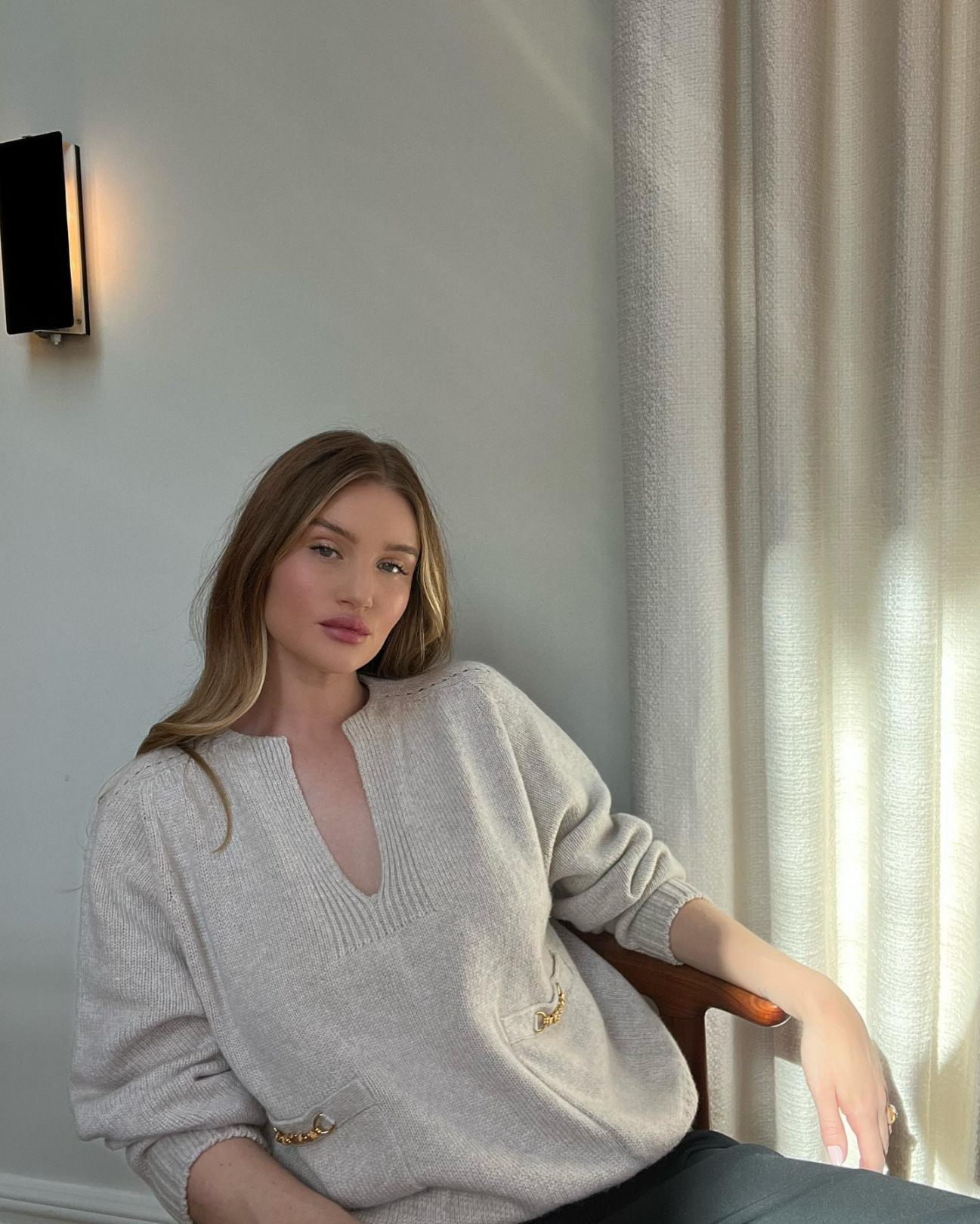 Gigi Hadid'den Emili Sindlev'e Haftanın Güzellik Instagram'ları