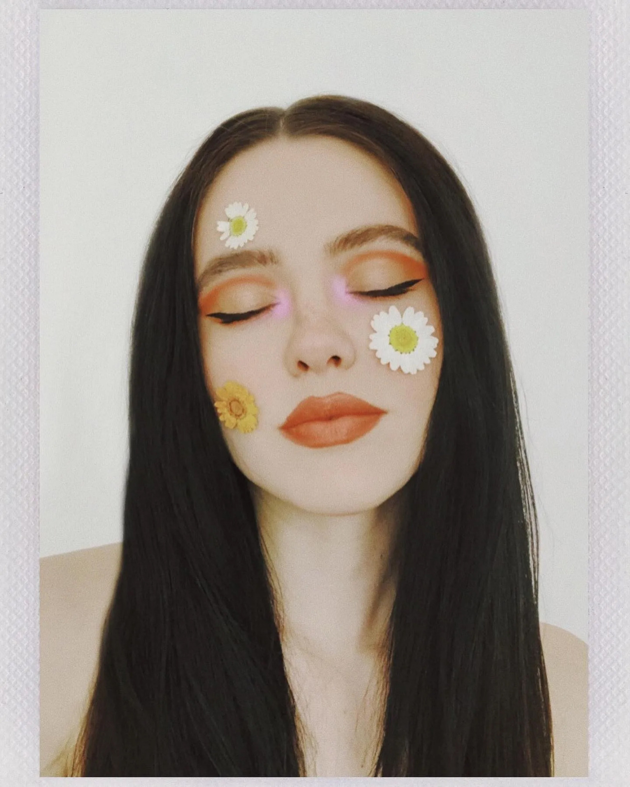 Katie Merchant'tan Adriana Lima'ya Haftanın Güzellik Instagram'ları