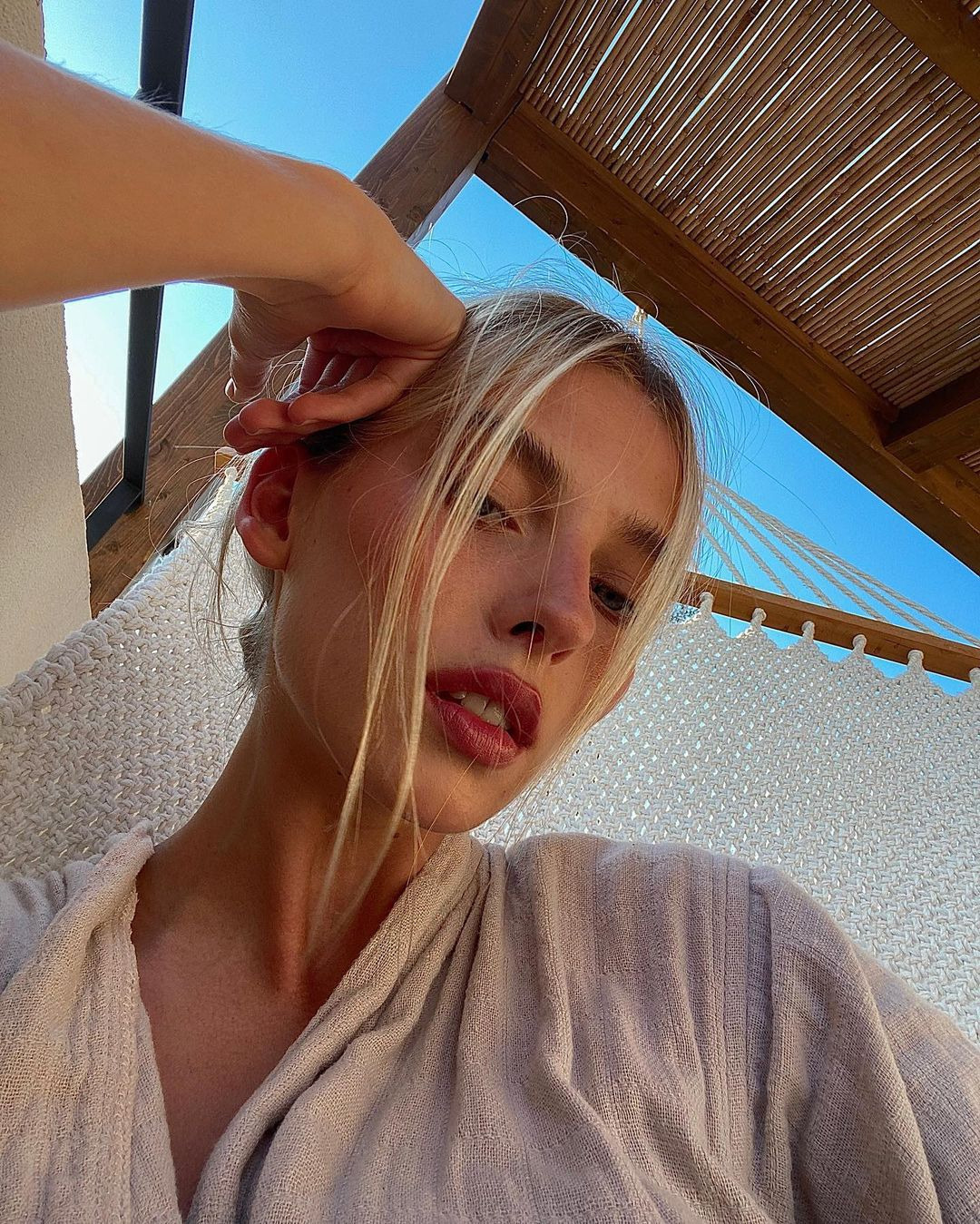 Rosie Huntington-Whiteley'den Caroline Daur'a Haftanın Güzellik Instagram'ları