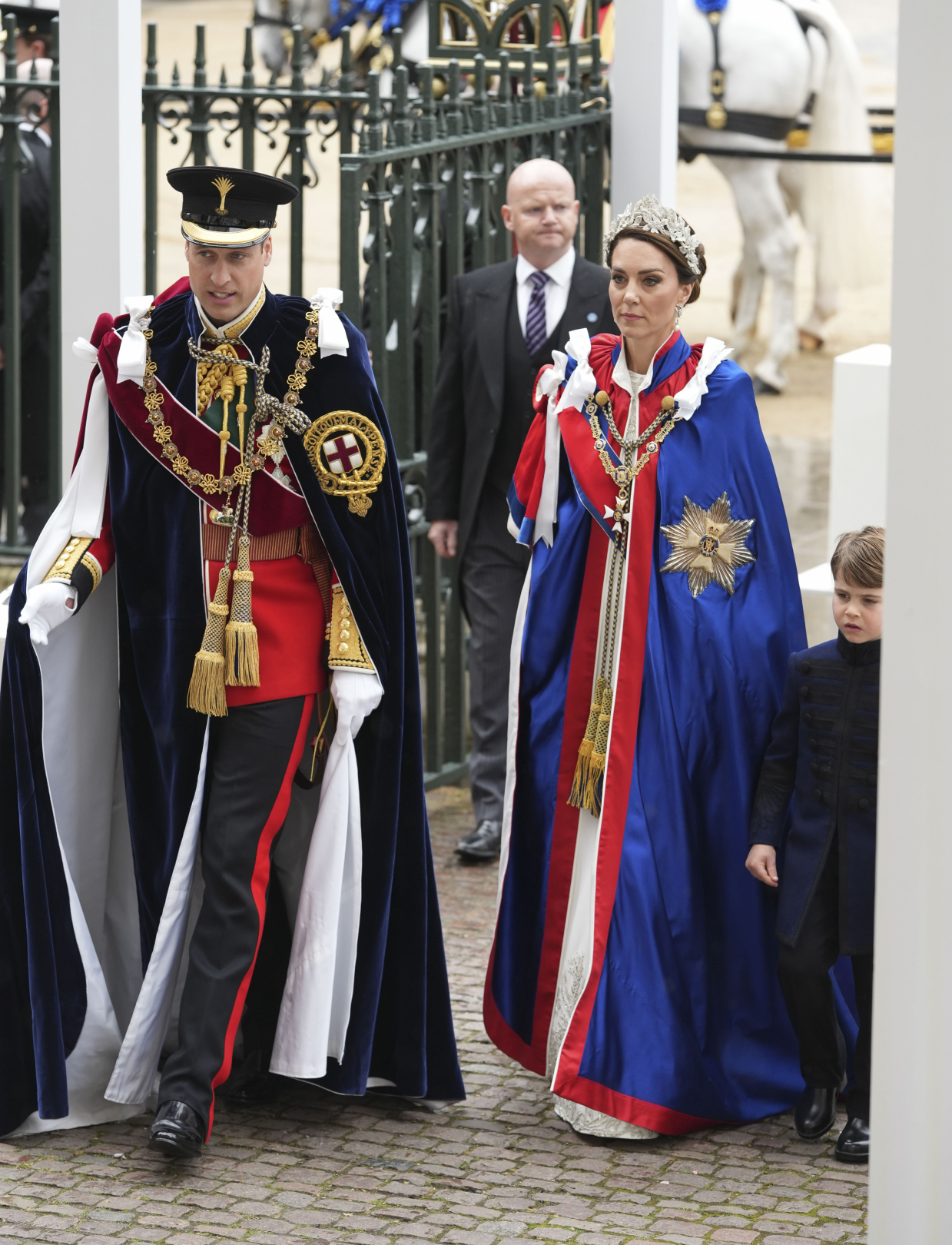 Kate Middleton, Taç Giyme Töreni'nde Yine Alexander McQueen Tercih Etti