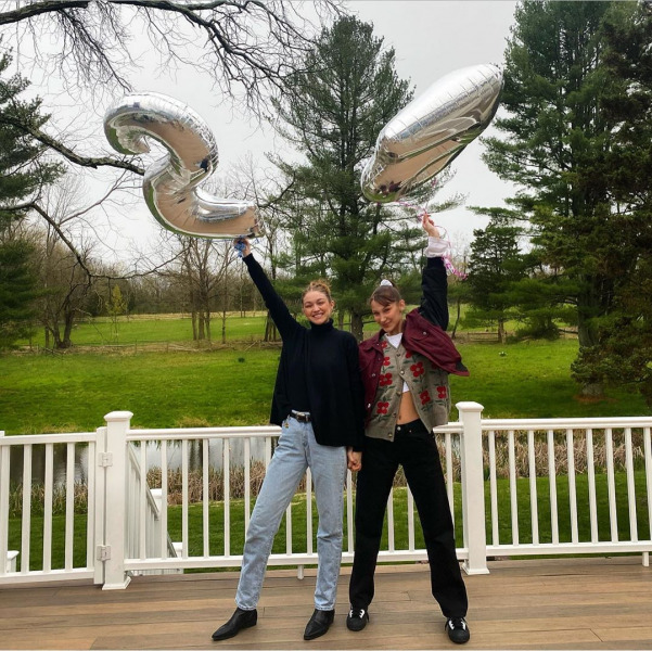 gigi-hadid-bella-hadid-photo-kids