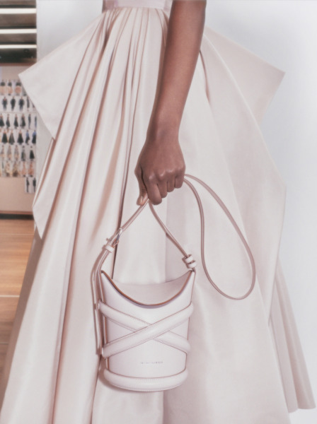 alexander mcqueen,the curve bag,yeni sezon