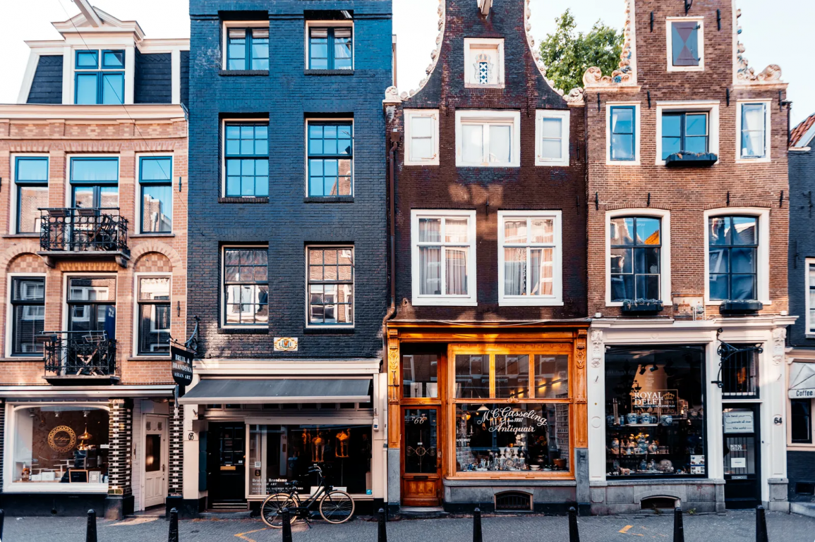 Amsterdam şehri, bekarlığa veda partisi için ideal uluslararası bir destinasyon sunuyor.