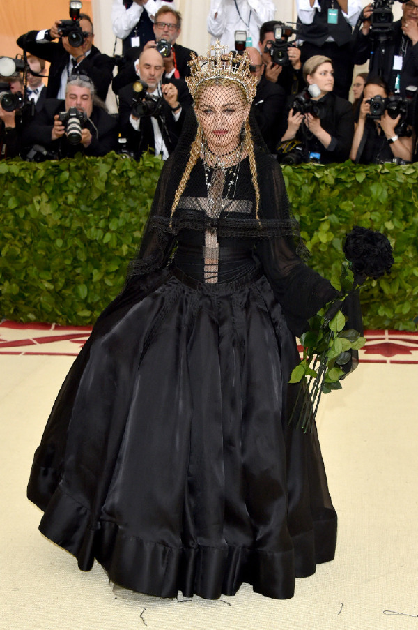 Madonna, Kıyafet: Jean Paul Gaultier
