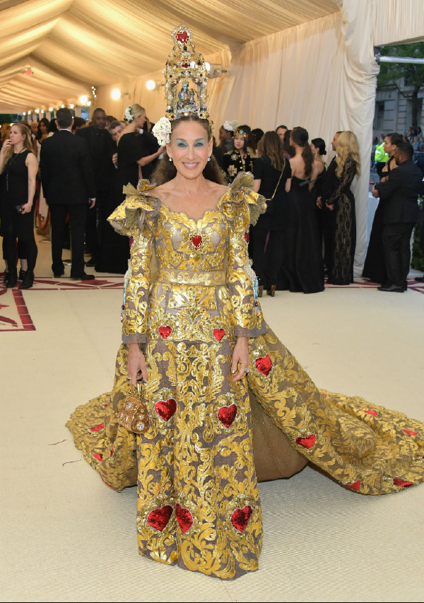 Sarah Jessica Parker, Kıyafet: Dolce & Gabbana