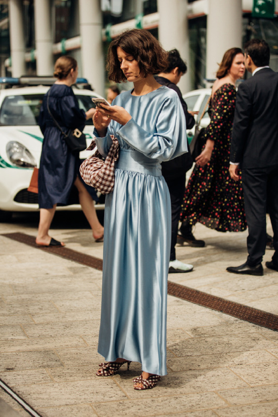 Sokak Stili: 2020 İlkbahar/Yaz Paris Moda Haftası 1. Gün