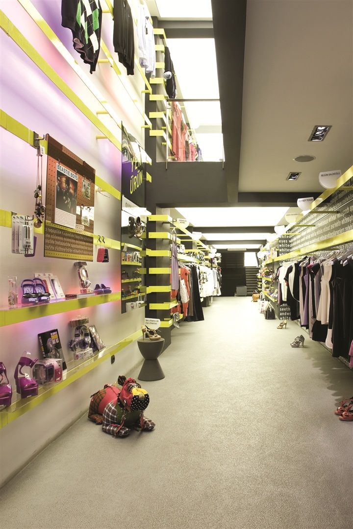 Bağdat Caddesi'nde Fashion's Night Out'a katılan markalar ve mekanlar için tıklayın. 