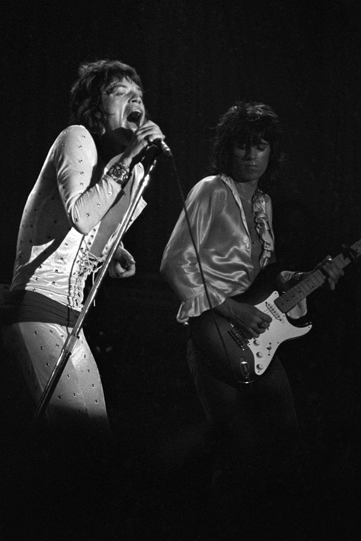 Kendine özgü stiliyle 50 yılı geride bırakan Mick Jagger stili, bir fotoğraf kitabında toplandı.
