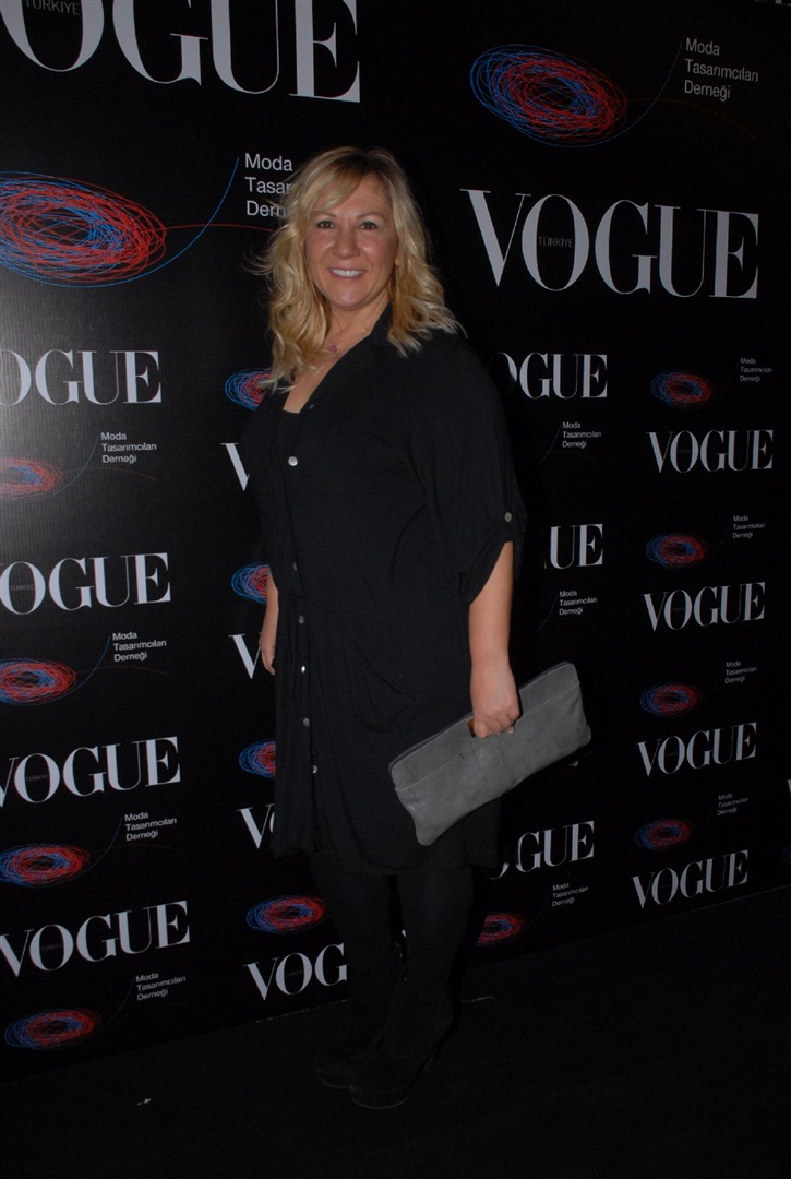 Vogue Türkiye ve Moda Tasarımcıları Derneği'nin düzenlediği İFW 2011 açılış partisi dün gerçekleşti.
